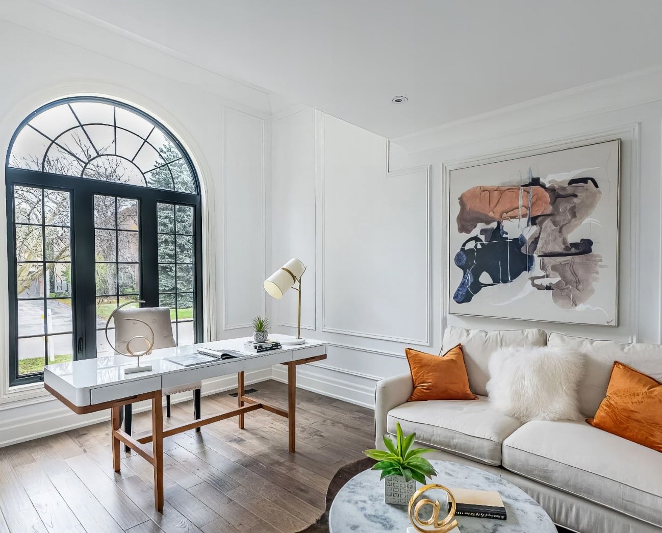 Selecting the Perfect Size Sofa: A Guide to Finding the Ideal Fit